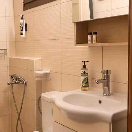 Dtp State アパート Mesokhórion